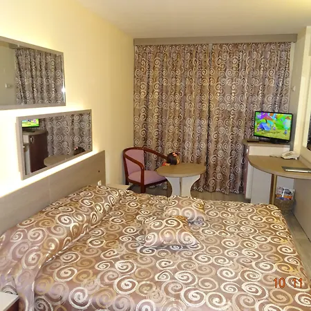 Victoria Hotell 3*