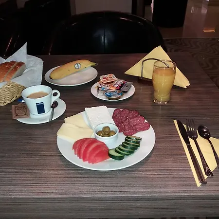 виктория Хотел