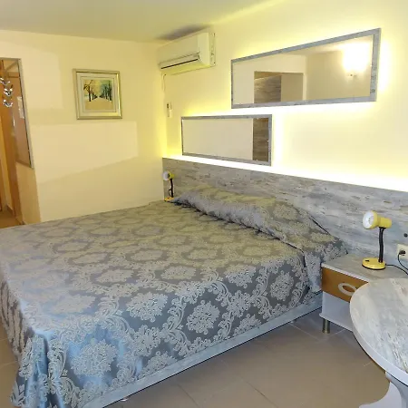 Victoria Hotell 3*