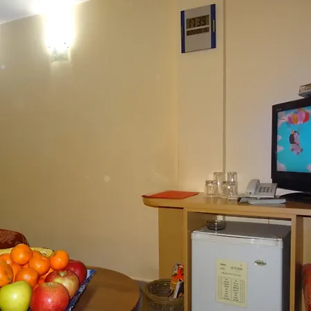 Victoria Hotel 3*